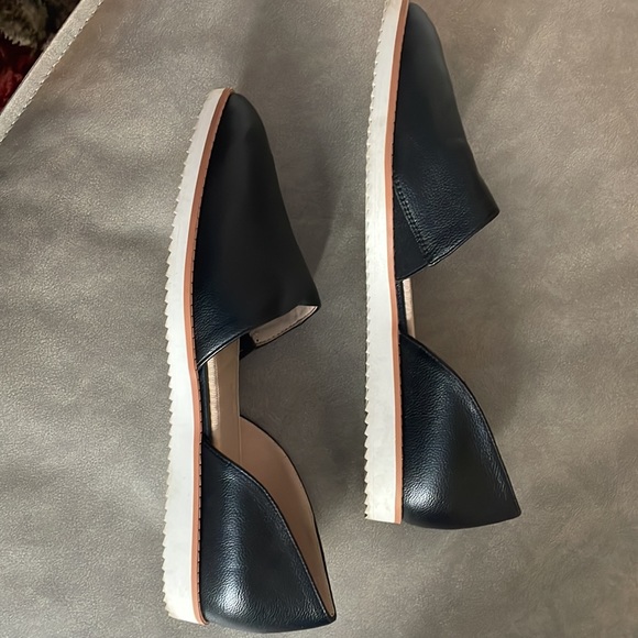 Size 10 Adrienne Vittadini Flat - Picture 2 of 3